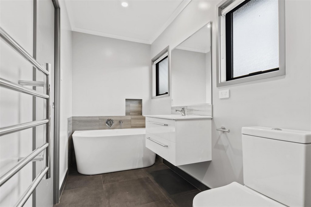 Revamp to Rental Property Bathrooms - Smith & Sons